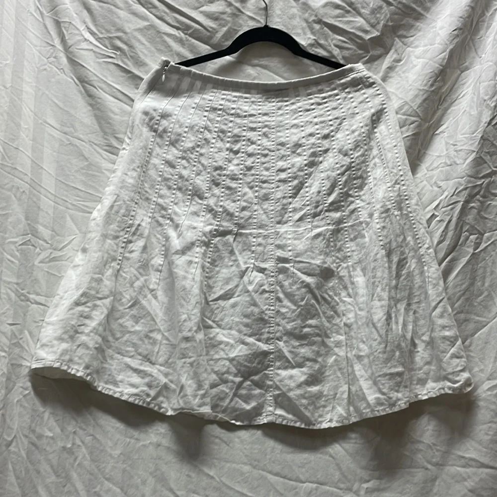 White linen Ann Taylor LOFT size 6 skirt lined w/zipper - Picture 3 of 6
